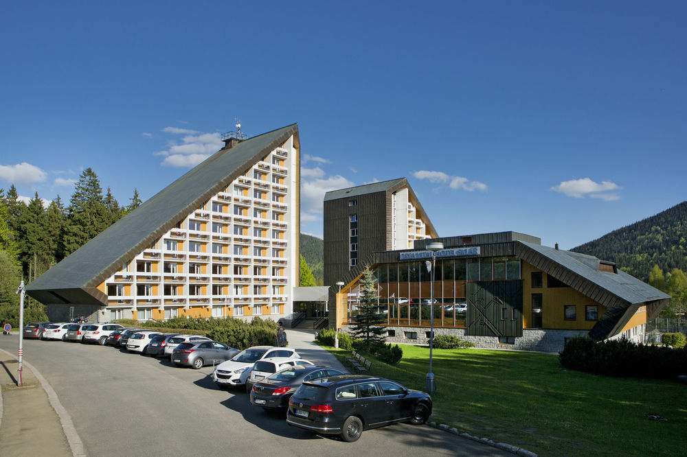 Orea Resort Sklar Харачов Екстериор снимка